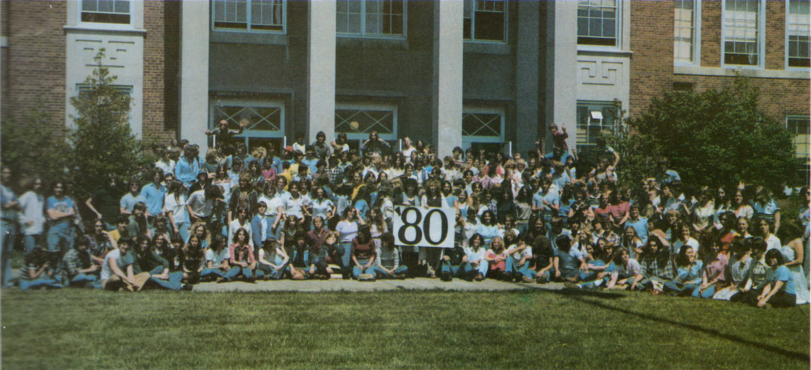 1980 Yearbook pg015 the whole class for web